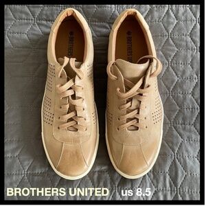 SHOES MEN'S  ( BROTHERS UNITED ) SIZE 8.5 Luxury Lace Up Perf DetailS